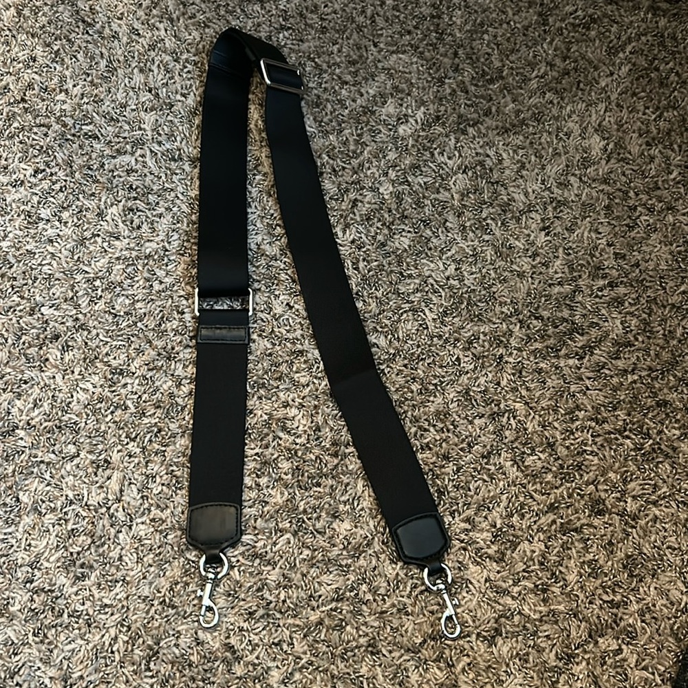 Marc jacobs black tote bag strap
